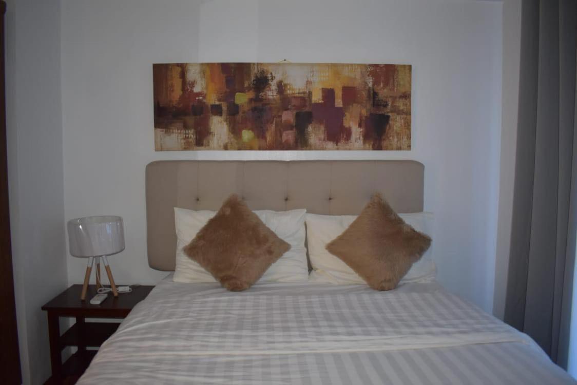 Affordable Makati Apt Manilla Buitenkant foto