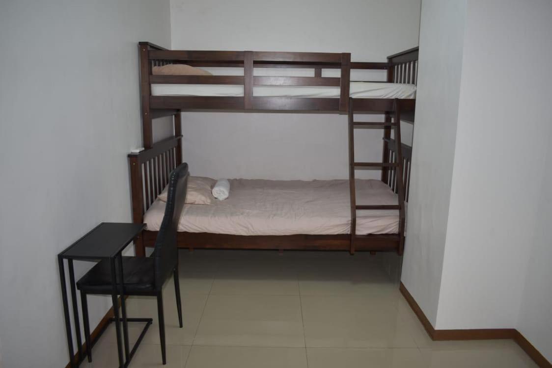 Affordable Makati Apt Manilla Buitenkant foto
