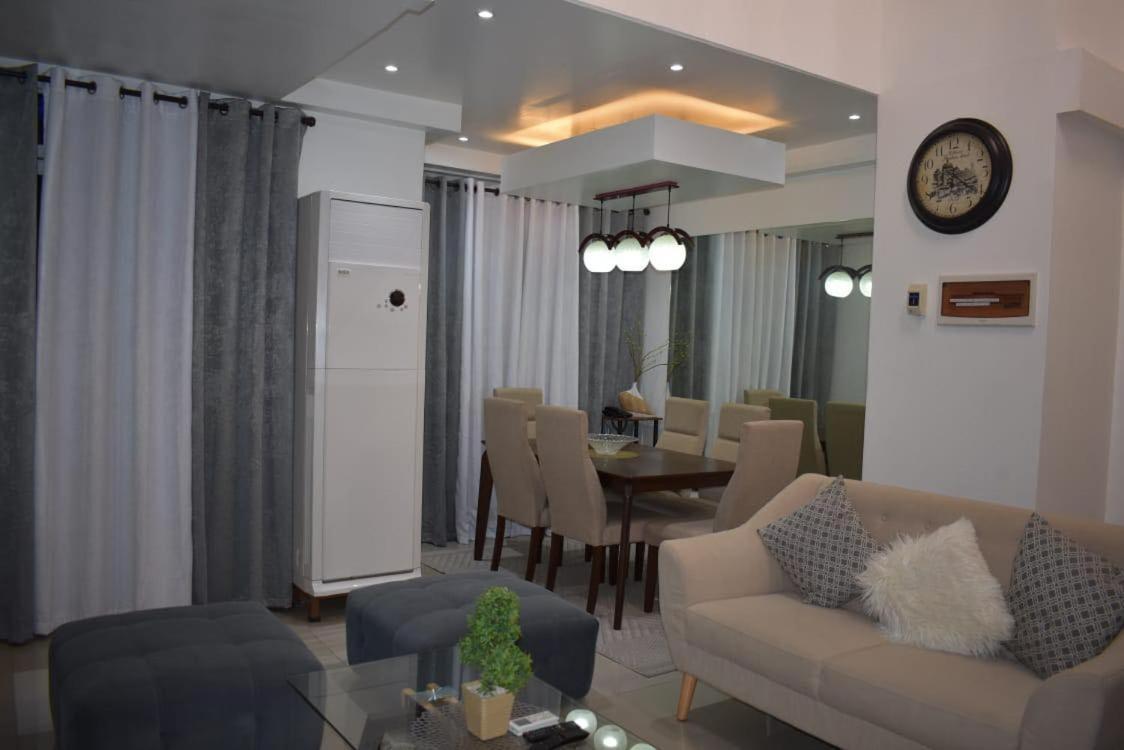 Affordable Makati Apt Manilla Buitenkant foto
